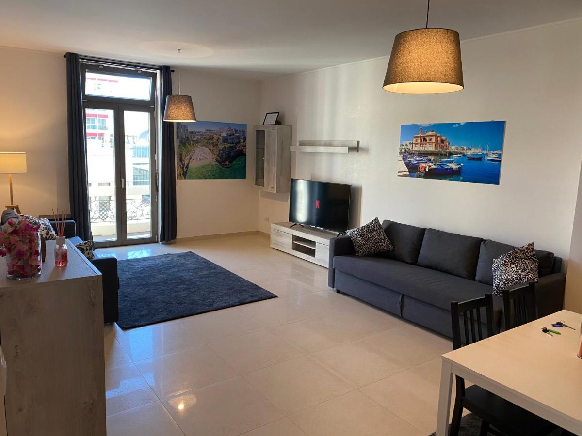 Berga Exclusive Suite 4 Bari Eksteriør billede